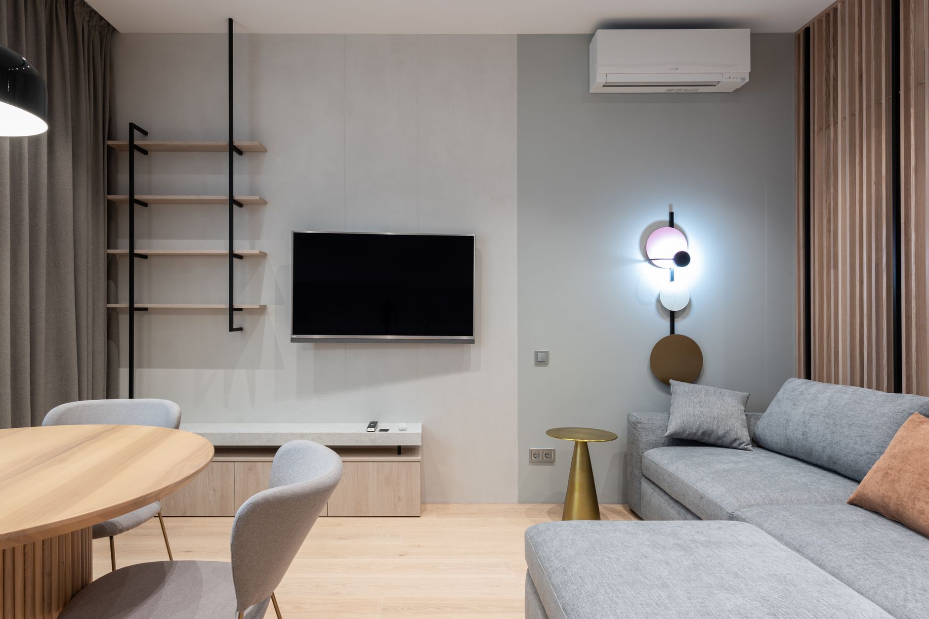 A comfortable living room kept cool by a well running system
